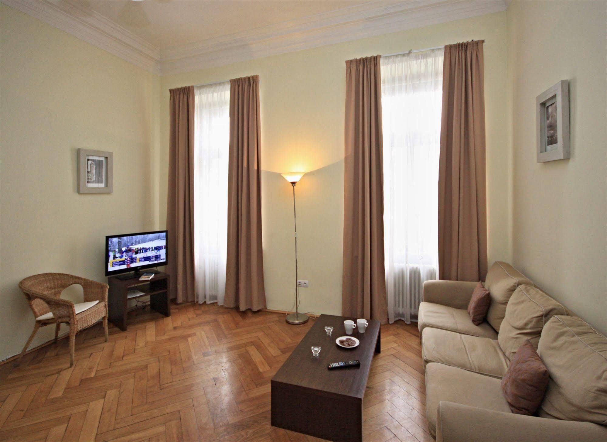 Leo Apartments Old Town Prague Ngoại thất bức ảnh