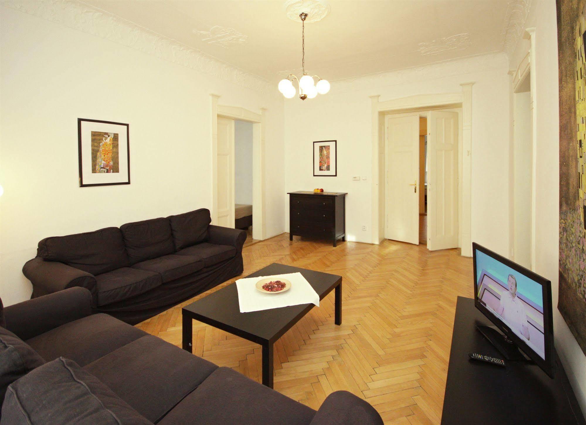 Leo Apartments Old Town Prague Ngoại thất bức ảnh