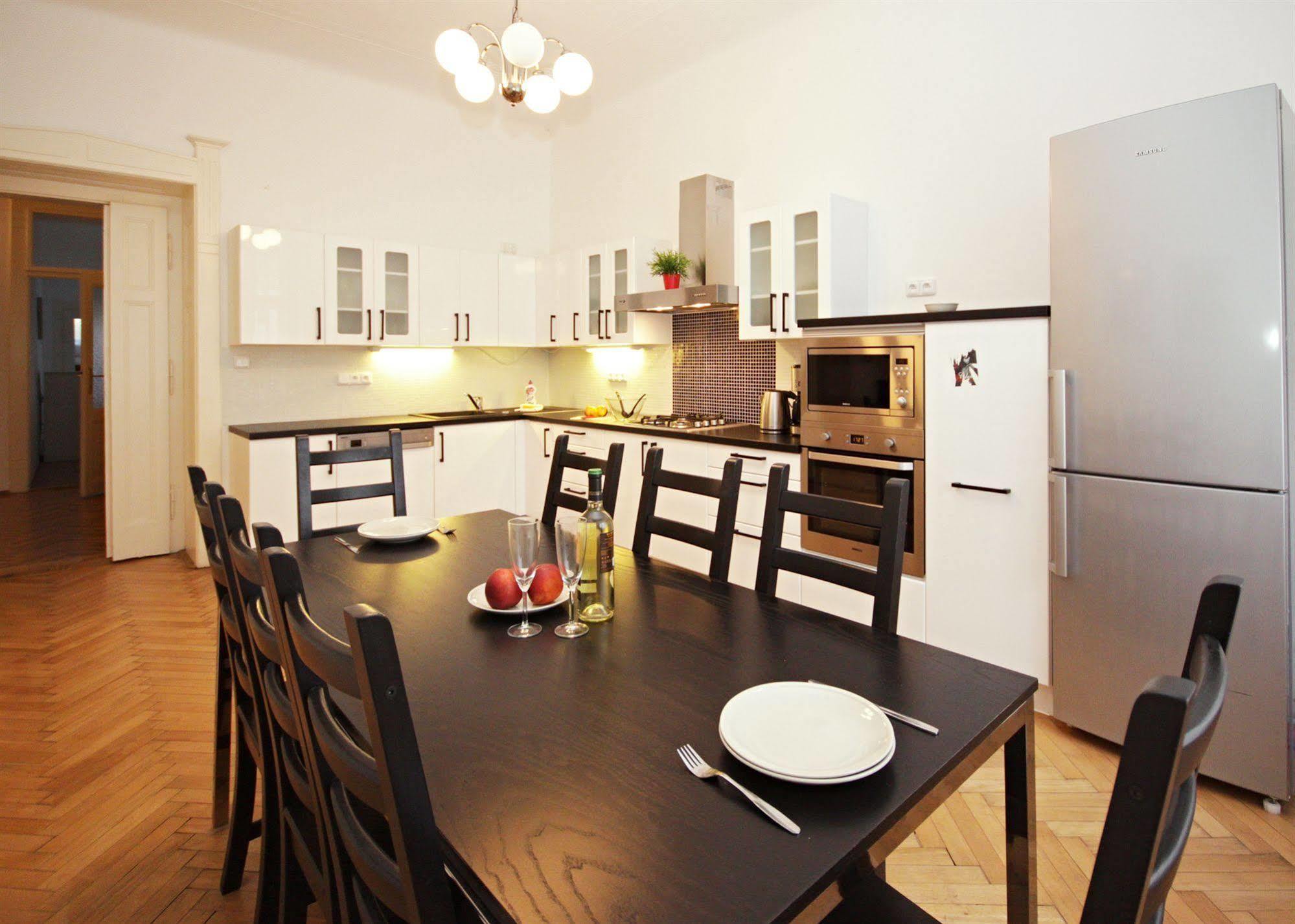 Leo Apartments Old Town Prague Ngoại thất bức ảnh