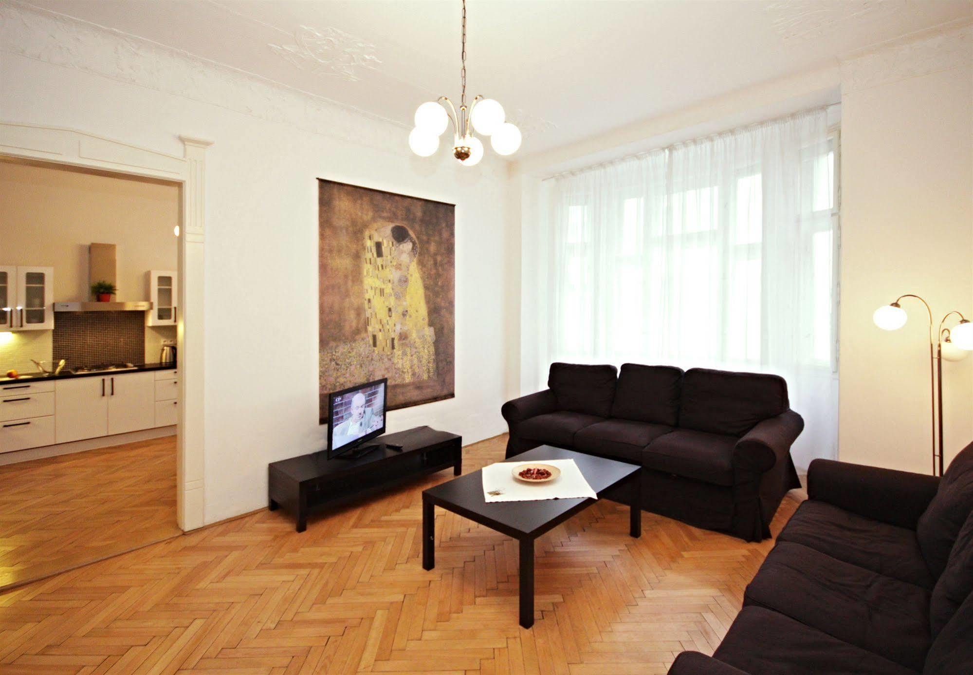 Leo Apartments Old Town Prague Ngoại thất bức ảnh