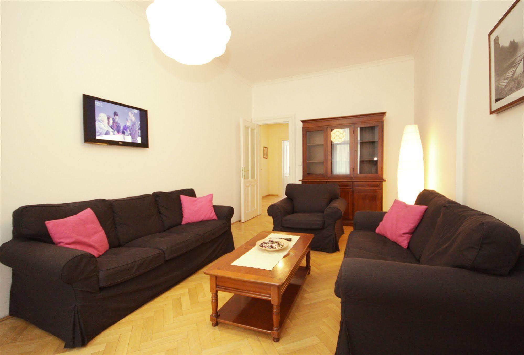 Leo Apartments Old Town Prague Ngoại thất bức ảnh