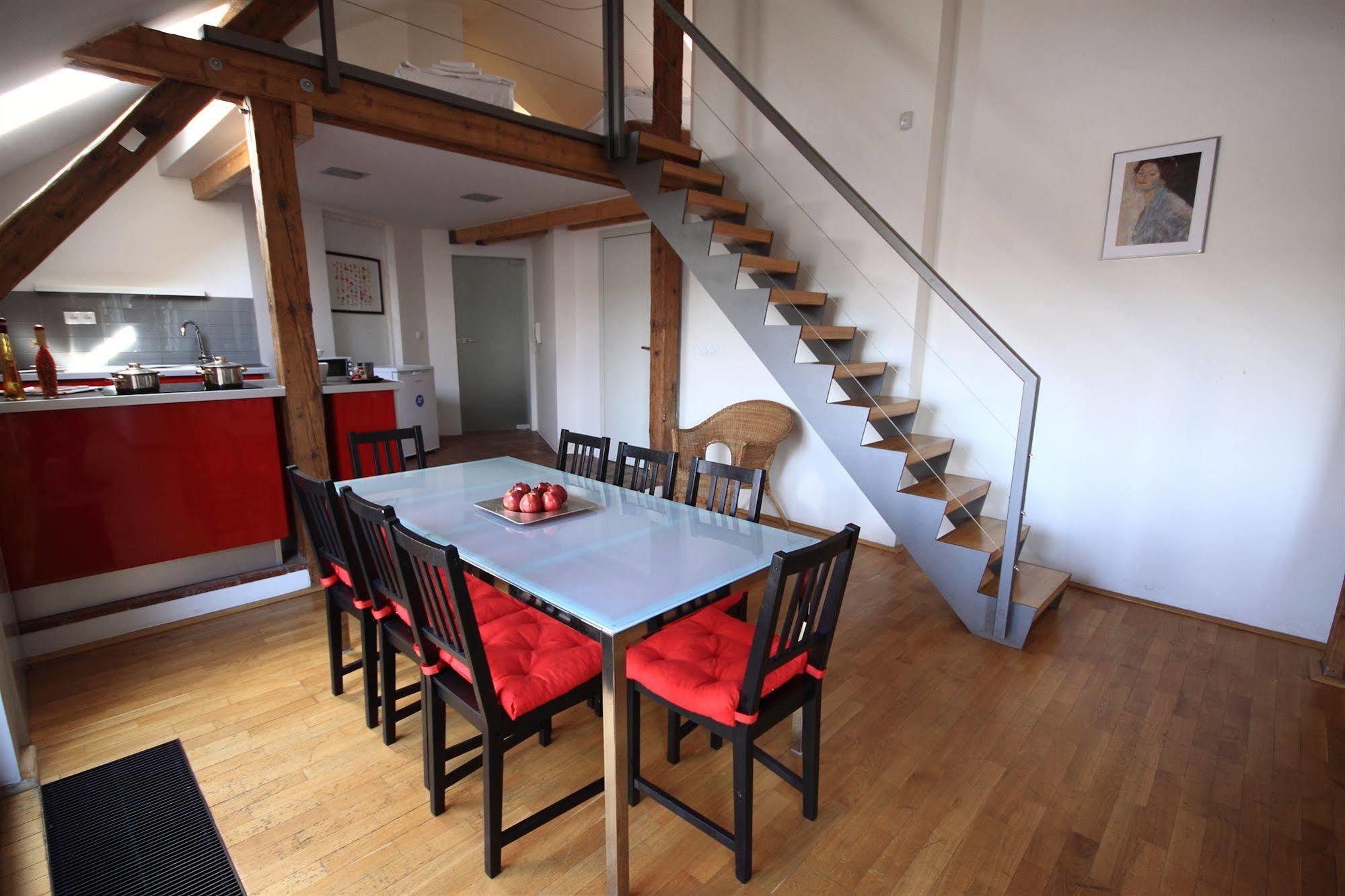 Leo Apartments Old Town Prague Ngoại thất bức ảnh