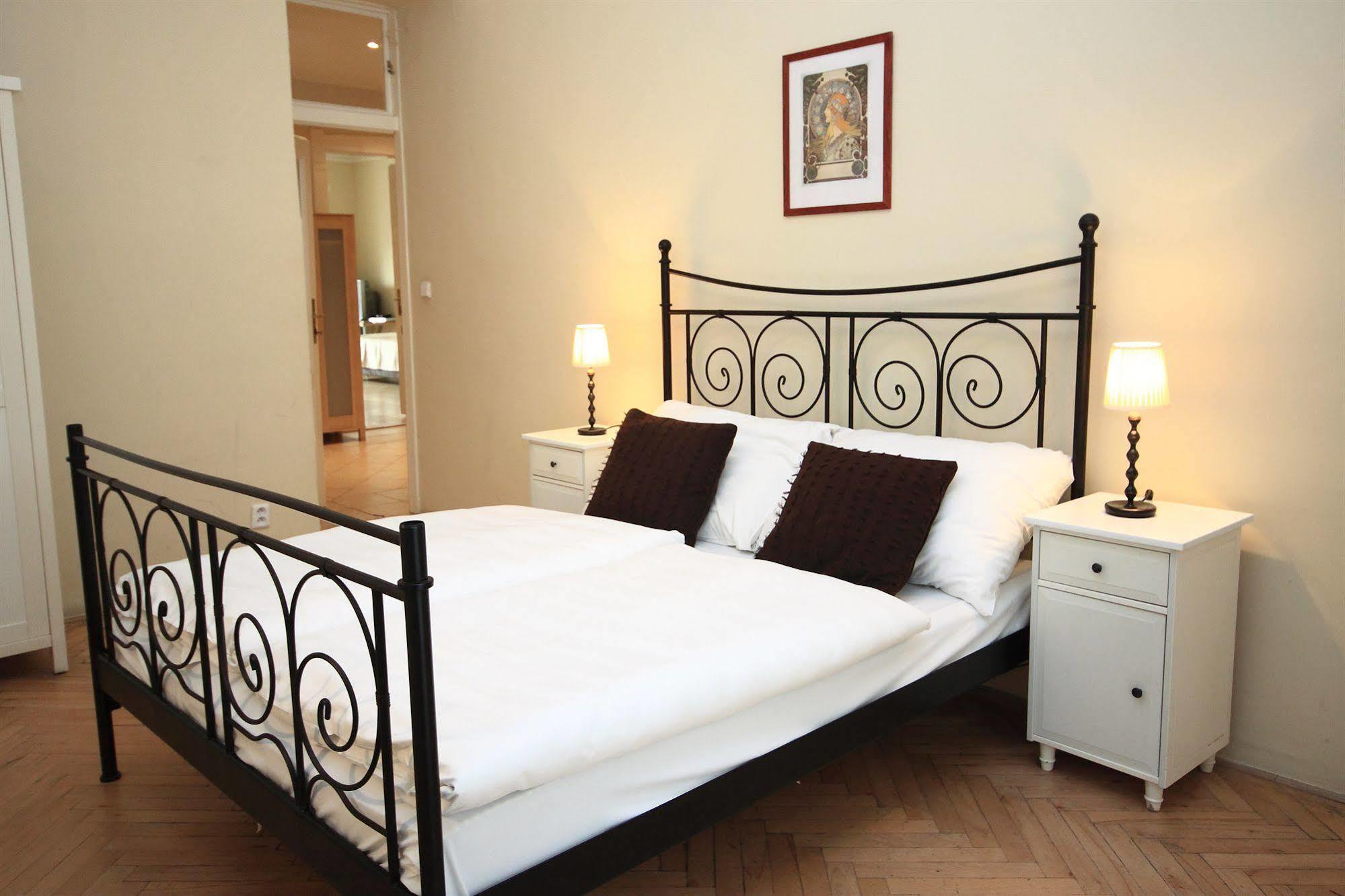 Leo Apartments Old Town Prague Ngoại thất bức ảnh