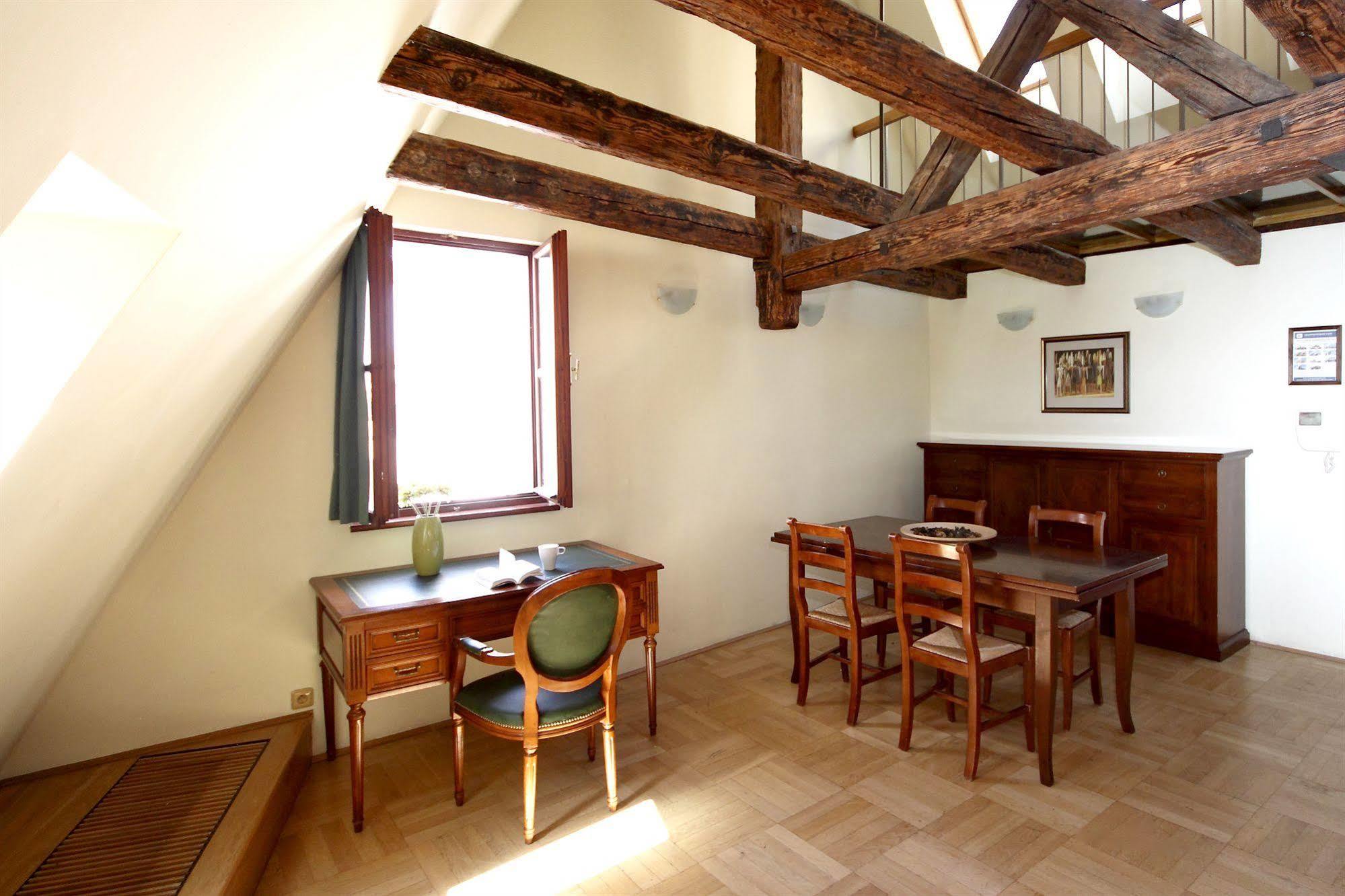Leo Apartments Old Town Prague Ngoại thất bức ảnh