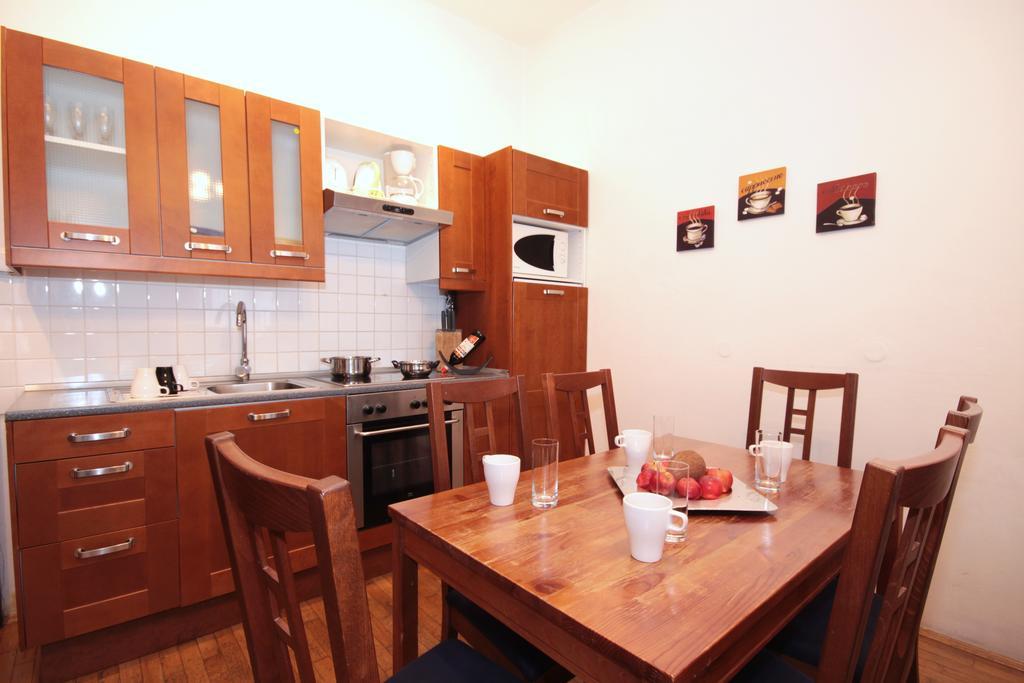 Leo Apartments Old Town Prague Ngoại thất bức ảnh